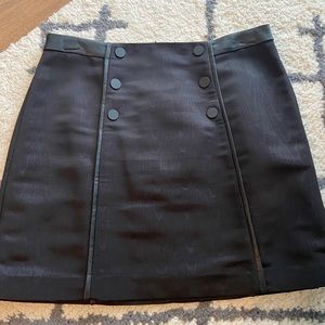 BCBG MAXAZRIA BLACK SKIRT IN SIZE MEDIUM